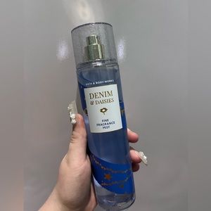 Denim and Daisies Bath and Body Works Body Spray